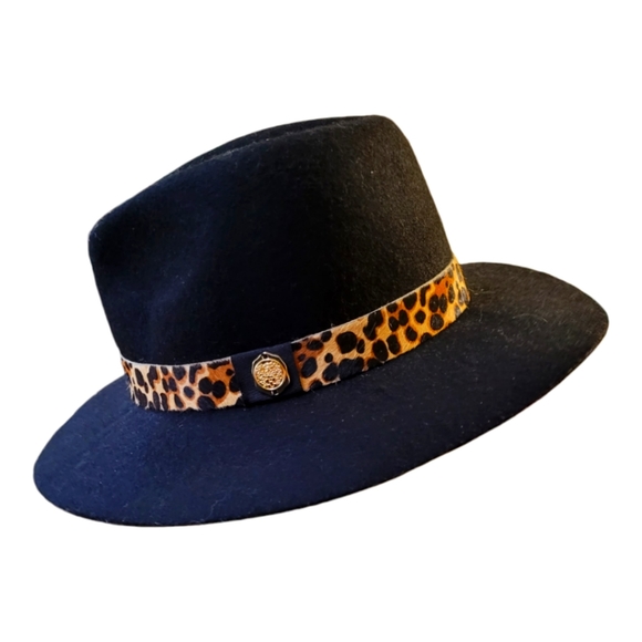 Vince Camuto Accessories - 🍁 3/$45 Vince Camuto Felt Fedora Hat | Black with Leopard Band